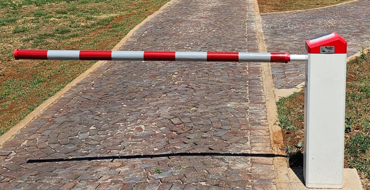 BoomGate 6m Genius Turbo Traffic Barrier Boom Gate