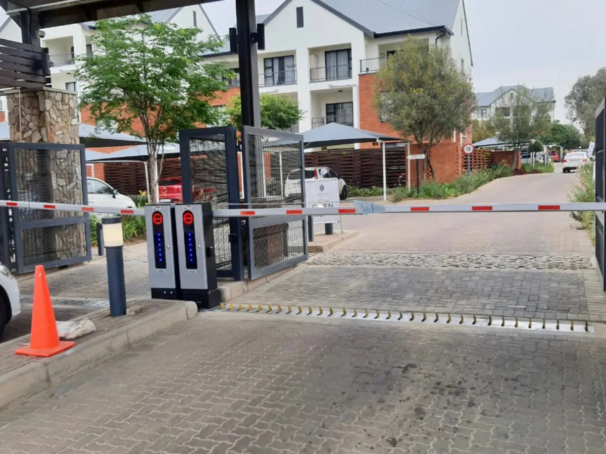 BoomGate 4.5m Genius Rapid Automated Traffic Barrier Boom Gate